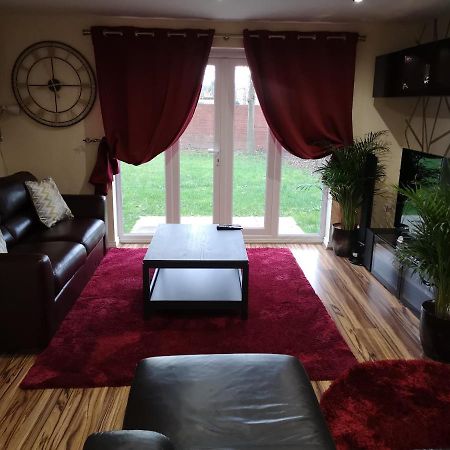 Nightingale Gardens - 4 Bed Detached House - Manchester Lägenhet Exteriör bild