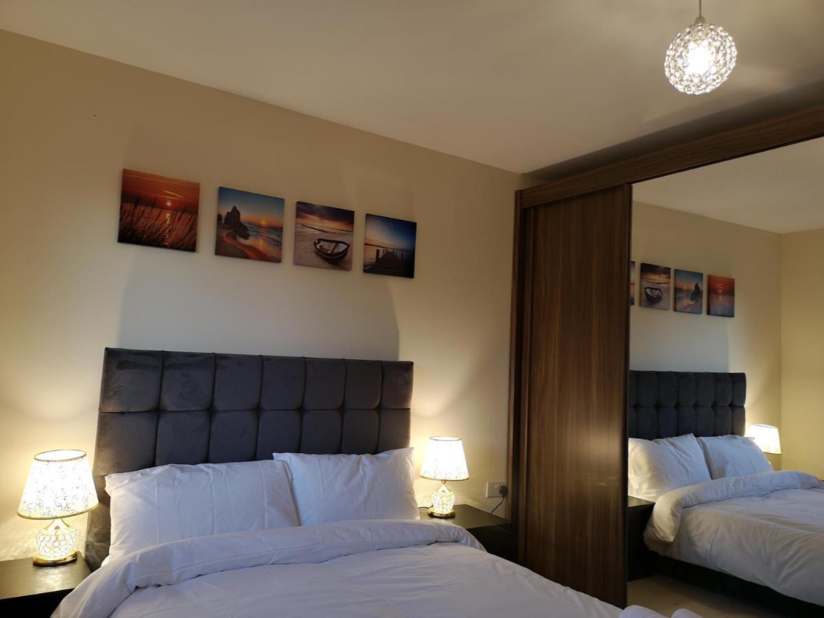 Nightingale Gardens - 4 Bed Detached House - Manchester Lägenhet Exteriör bild