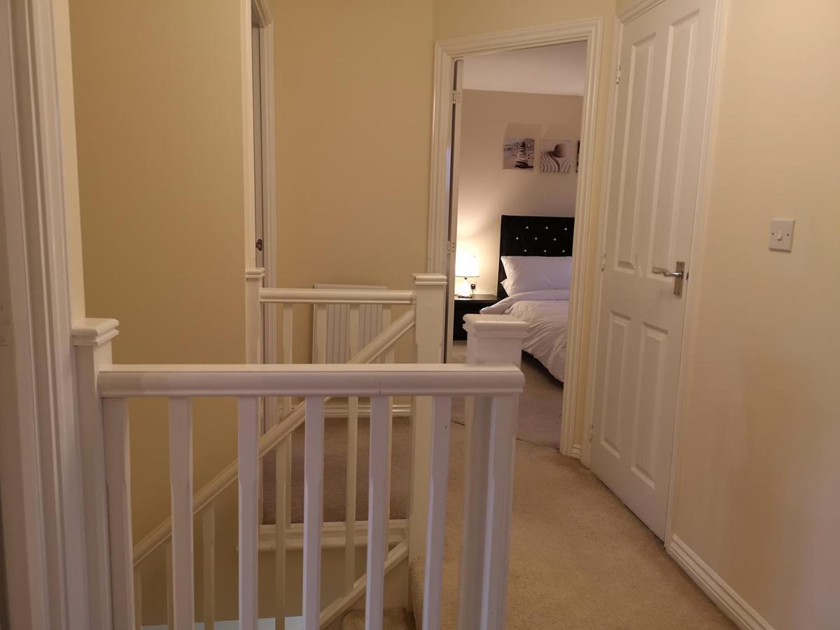 Nightingale Gardens - 4 Bed Detached House - Manchester Lägenhet Exteriör bild