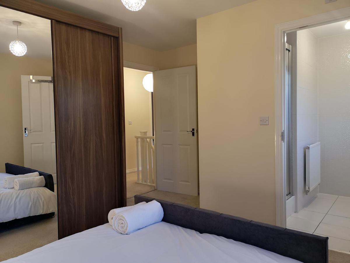 Nightingale Gardens - 4 Bed Detached House - Manchester Lägenhet Exteriör bild